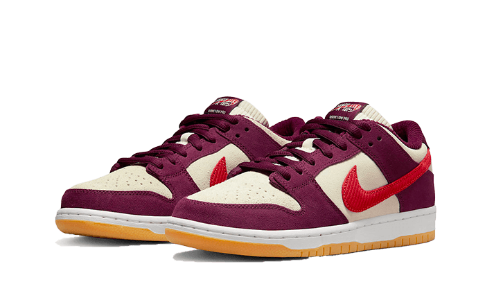 Nike
SB Dunk Low Skate Like A Girl Bordeaux - MAILLOT DE FOOT PRO