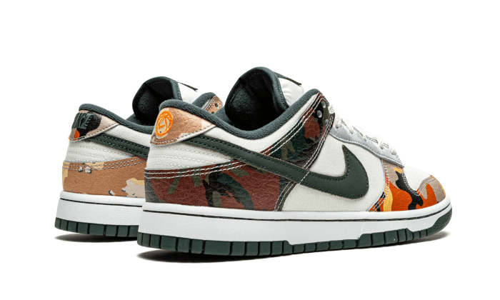 Nike
Dunk Low SE Sail Multi-Camo - MAILLOT DE FOOT PRO