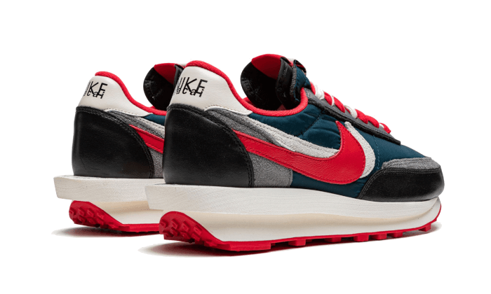 Nike
LD Waffle Sacai Undercover Midnight Spruce University Red - MAILLOT DE FOOT PRO