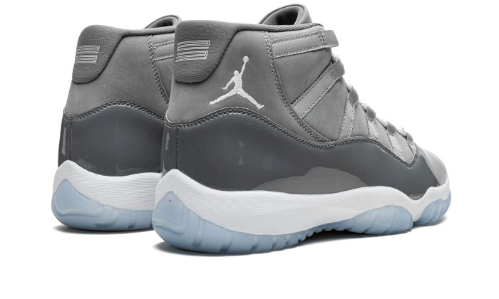 Air Jordan 11 Retro Cool Grey (2021) - MAILLOT DE FOOT PRO