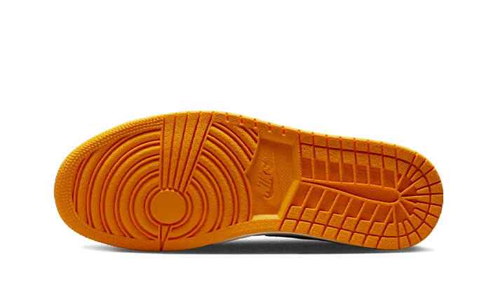Air Jordan 1 Retro High OG Yellow Toe - MAILLOT DE FOOT PRO