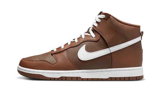 Nike

Dunk High Chocolate - MAILLOT DE FOOT PRO