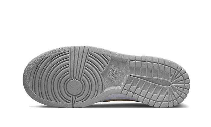 Nike

Dunk Low Next Nature Homer Simpson - MAILLOT DE FOOT PRO