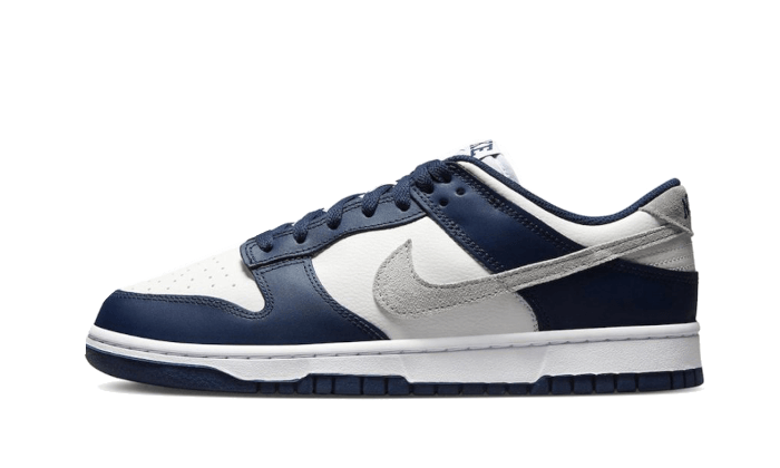 Nike

Dunk Low Summit White Midnight Navy - MAILLOT DE FOOT PRO