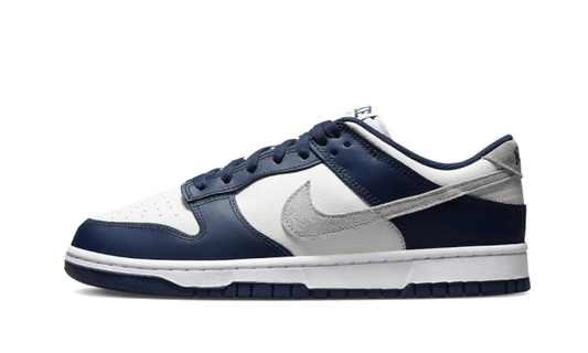 Nike

Dunk Low Summit White Midnight Navy - MAILLOT DE FOOT PRO
