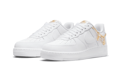 Nike

Air Force 1 Low LX Lucky Charms White - MAILLOT DE FOOT PRO