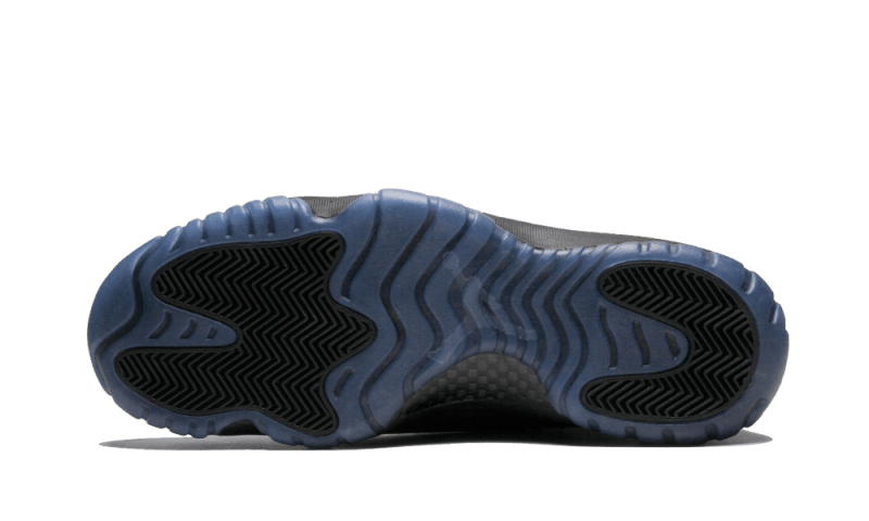 Air Jordan 11 Retro Cap and Gown - MAILLOT DE FOOT PRO