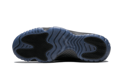 Air Jordan 11 Retro Cap and Gown - MAILLOT DE FOOT PRO