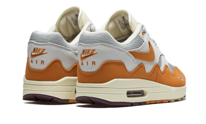 Nike

Air Max 1 Patta Monarch (Special Box + Bracelet) - MAILLOT DE FOOT PRO