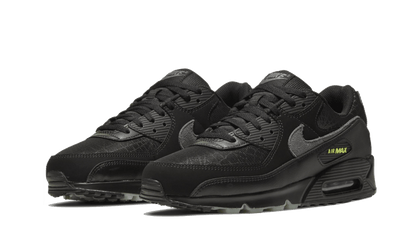 Nike

Air Max 90 Spider Web Halloween (2020) - MAILLOT DE FOOT PRO