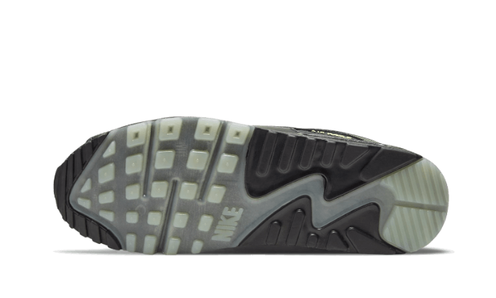 Nike

Air Max 90 Spider Web Halloween (2020) - MAILLOT DE FOOT PRO