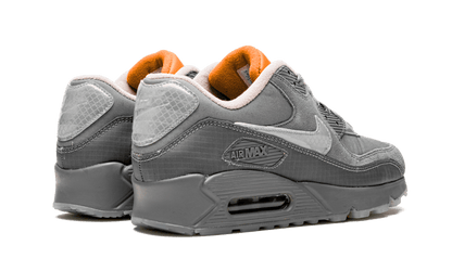 Nike

Air Max 90 x The Basement Glasgow - MAILLOT DE FOOT PRO