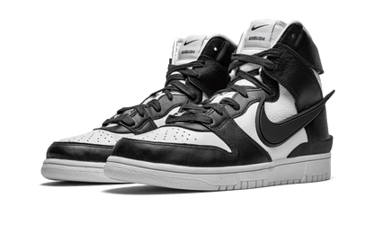 Nike

Dunk High Ambush Black White - MAILLOT DE FOOT PRO
