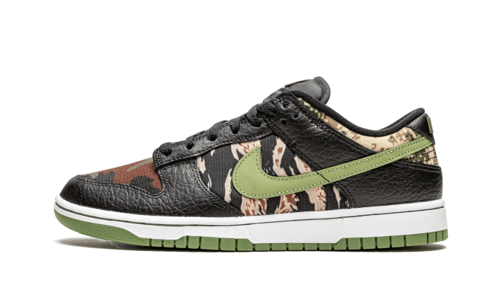 Nike

Dunk Low SE Black Multi-Camo (Crazy Camo) - MAILLOT DE FOOT PRO