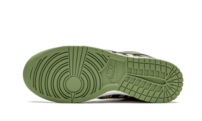 Nike

Dunk Low SE Black Multi-Camo (Crazy Camo) - MAILLOT DE FOOT PRO