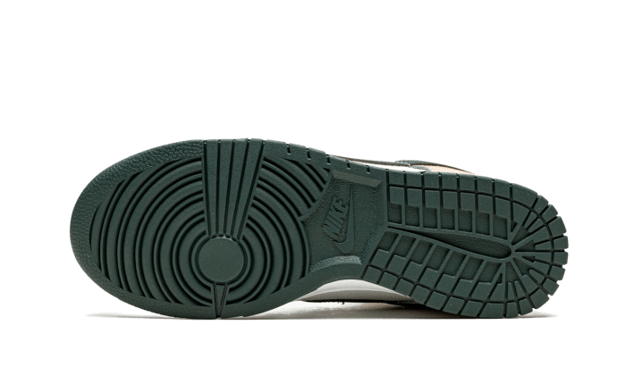 Nike

Dunk Low SE Sail Multi-Camo - MAILLOT DE FOOT PRO