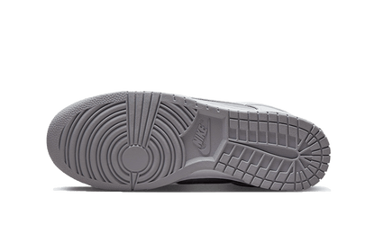 Nike

Dunk Low Retro White Grey - MAILLOT DE FOOT PRO