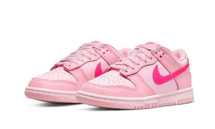 Nike

Dunk Low Triple Pink - MAILLOT DE FOOT PRO