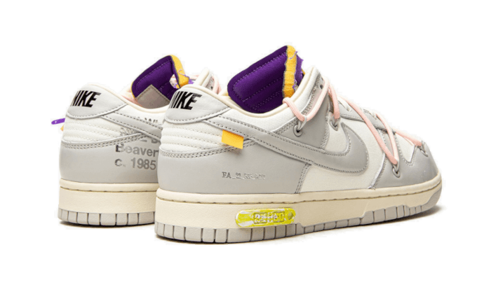 Nike

Dunk Low Off-White Lot 24 - MAILLOT DE FOOT PRO