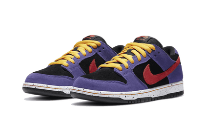 Nike

SB Dunk Low ACG Terra - MAILLOT DE FOOT PRO