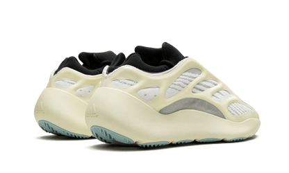 Adidas

Yeezy 700 V3 Azael - MAILLOT DE FOOT PRO