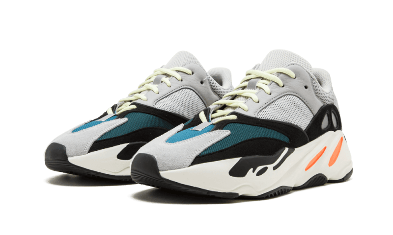Adidas

Yeezy 700 Wave Runner Solid Grey - MAILLOT DE FOOT PRO